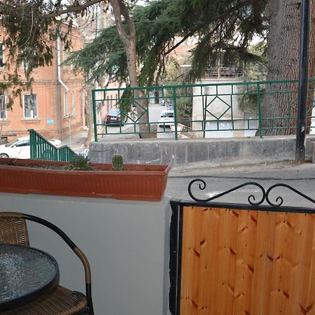 Nikas Apartment Tiflis Exterior foto